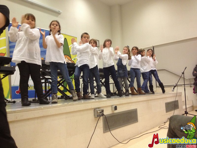 MT3 Cantando Encarnita 1